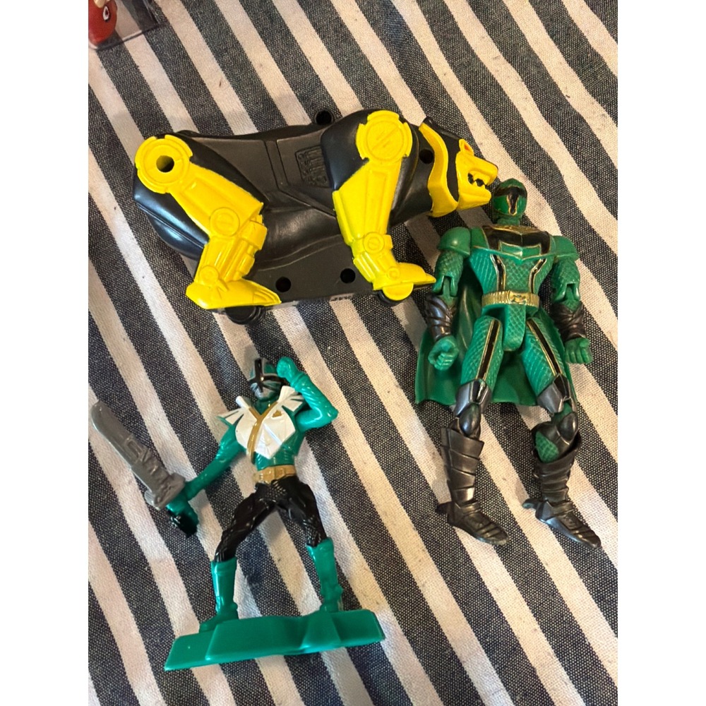 Power Rangers Figure Lot 1995 Bear Zord 2005 Mystic Force 2012 Super Samurai GrN